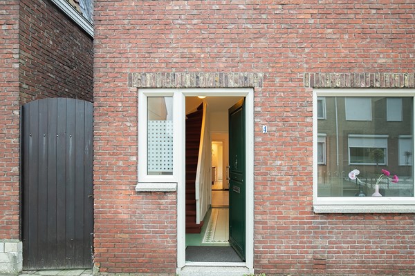Medium property photo - Julianastraat 4, 4551 GH Sas van Gent